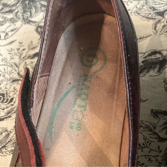 NAOT Sz 40 Distressed Squarish Toe Laser Cut Out Velcro Closure Mary Janes Shoes - Picture 8 of 9